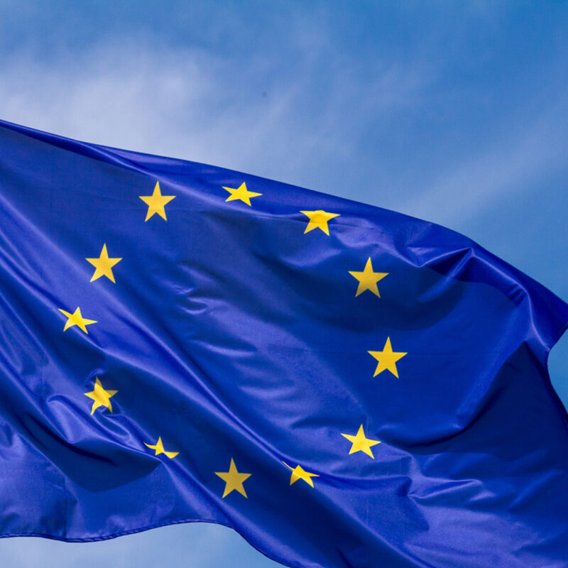 Drapeau de l'Europe dans le ciel